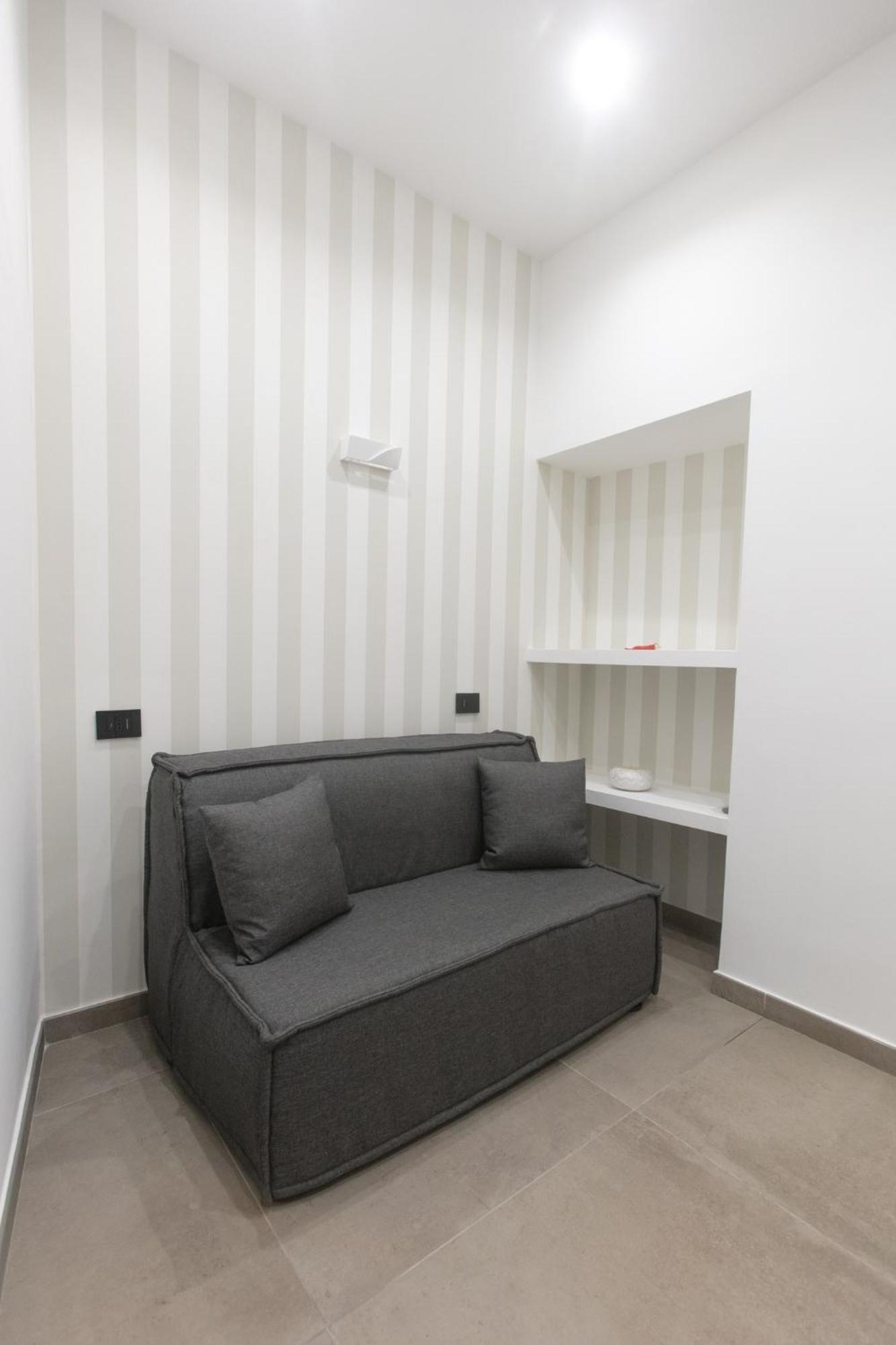 Hotel Pignasecca Domus Napoli Esterno foto