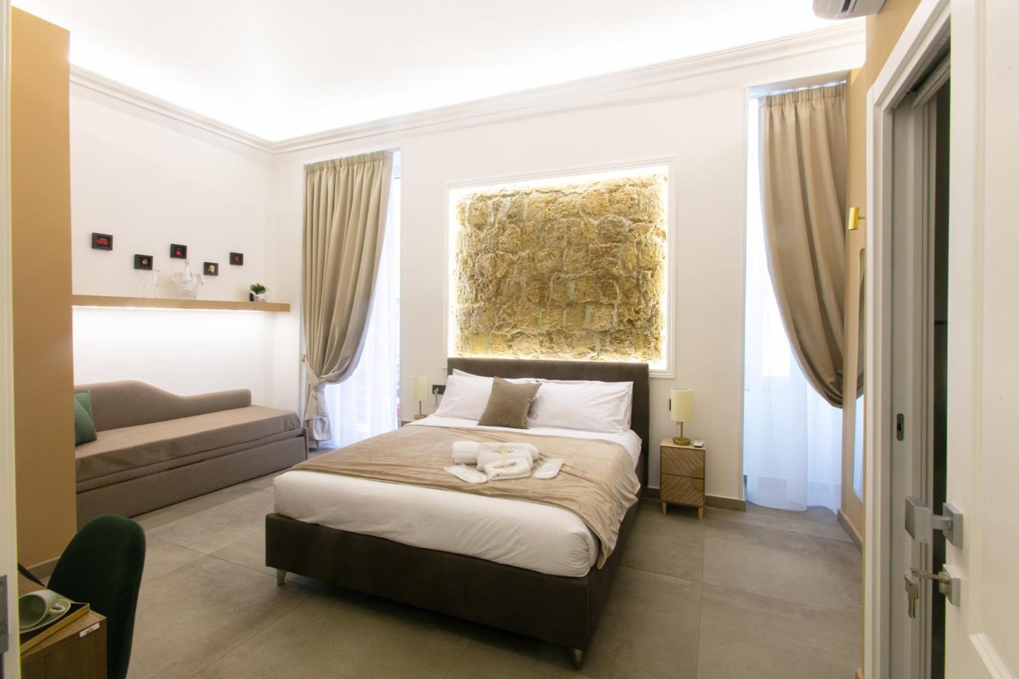 Hotel Pignasecca Domus Napoli Esterno foto