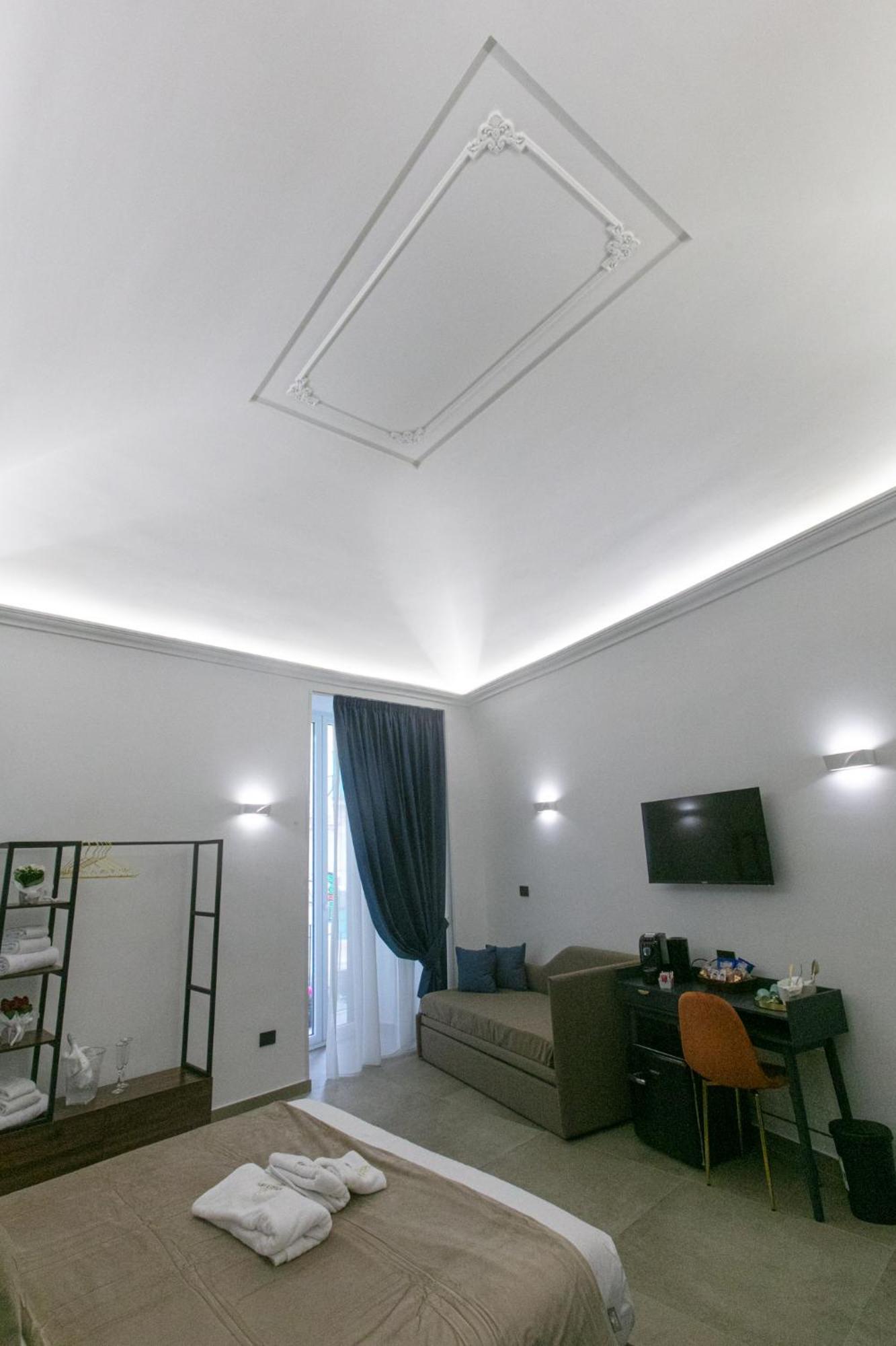 Hotel Pignasecca Domus Napoli Esterno foto