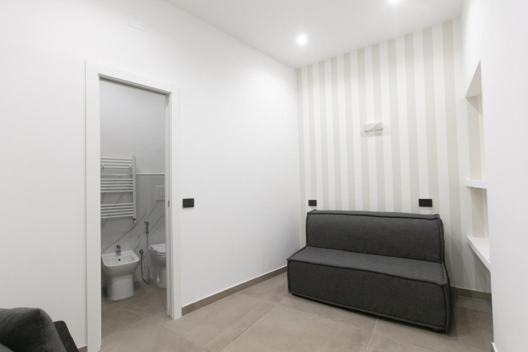 Hotel Pignasecca Domus Napoli Esterno foto