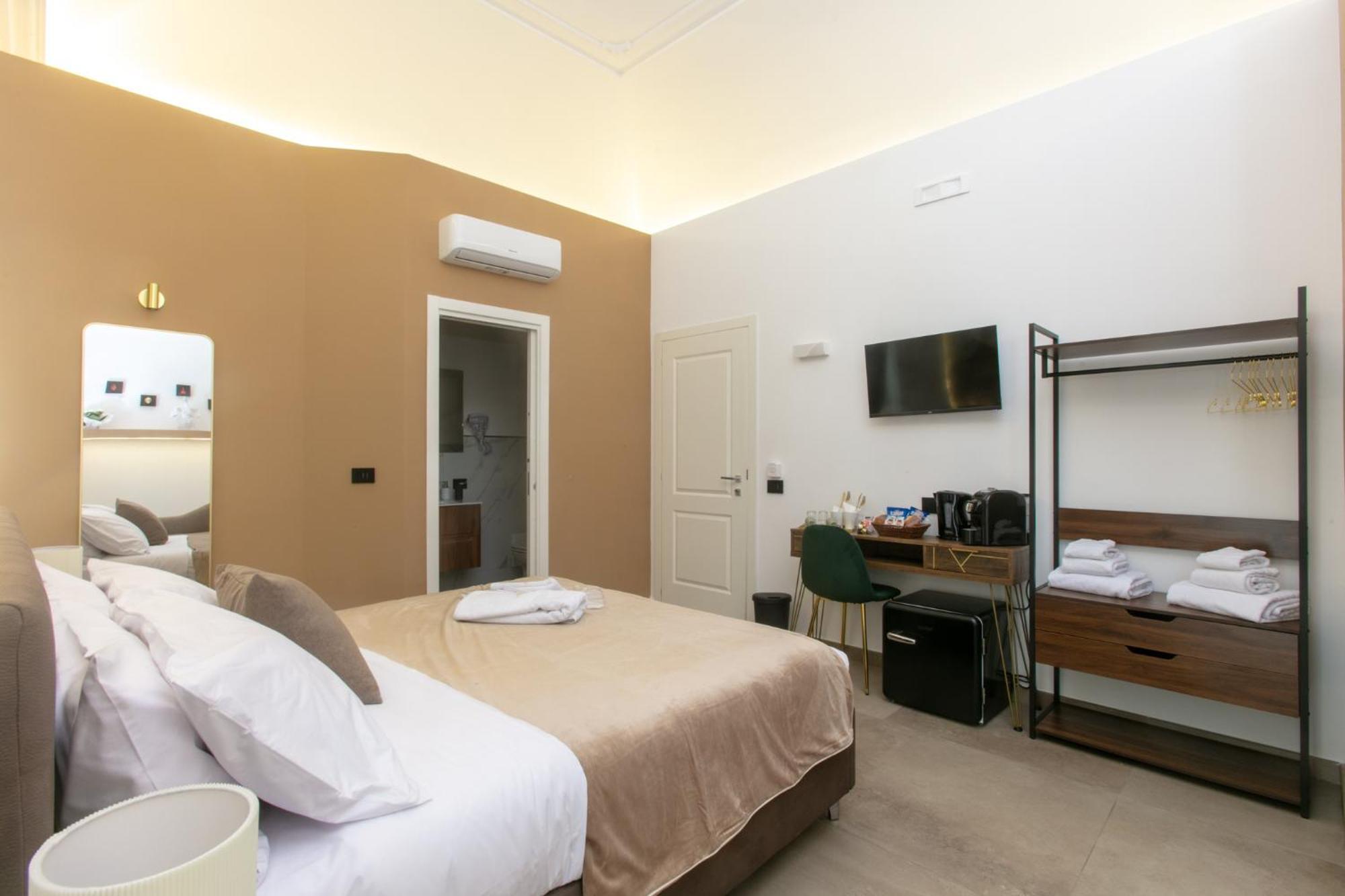 Hotel Pignasecca Domus Napoli Esterno foto